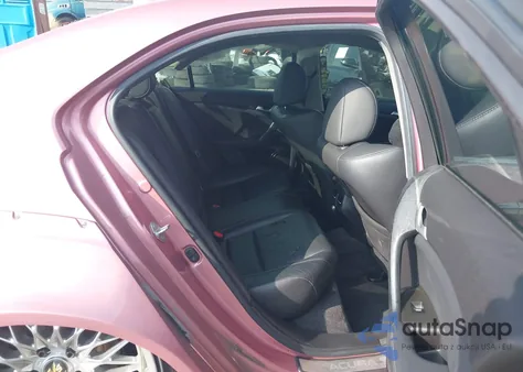 2013 Acura Tsx 2.4 z USA, uszkodzony, nr VIN JH4CU2F69DC008318